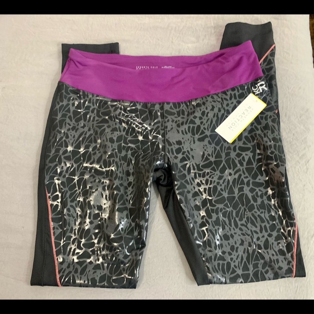 NWT Kenneth Cole Reaction Black and Purple Yoga Activewear Stretch Wicking Pants